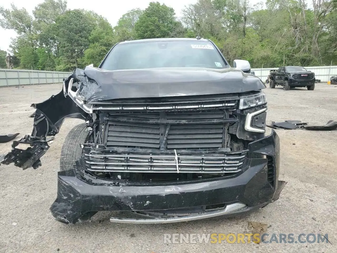 5 Photograph of a damaged car 1GNSCSKD1MR104260 CHEVROLET TAHOE 2021