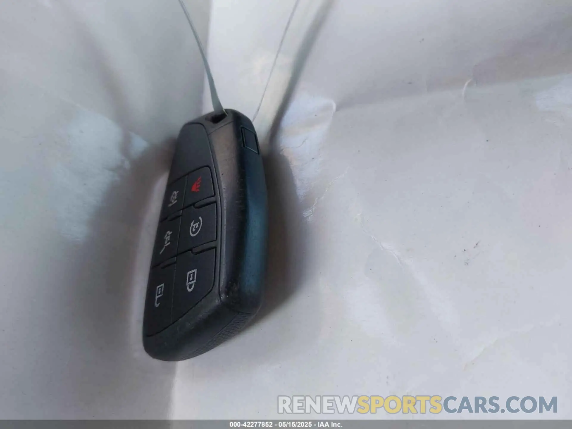 11 Photograph of a damaged car 1GNSCSKD5MR112698 CHEVROLET TAHOE 2021