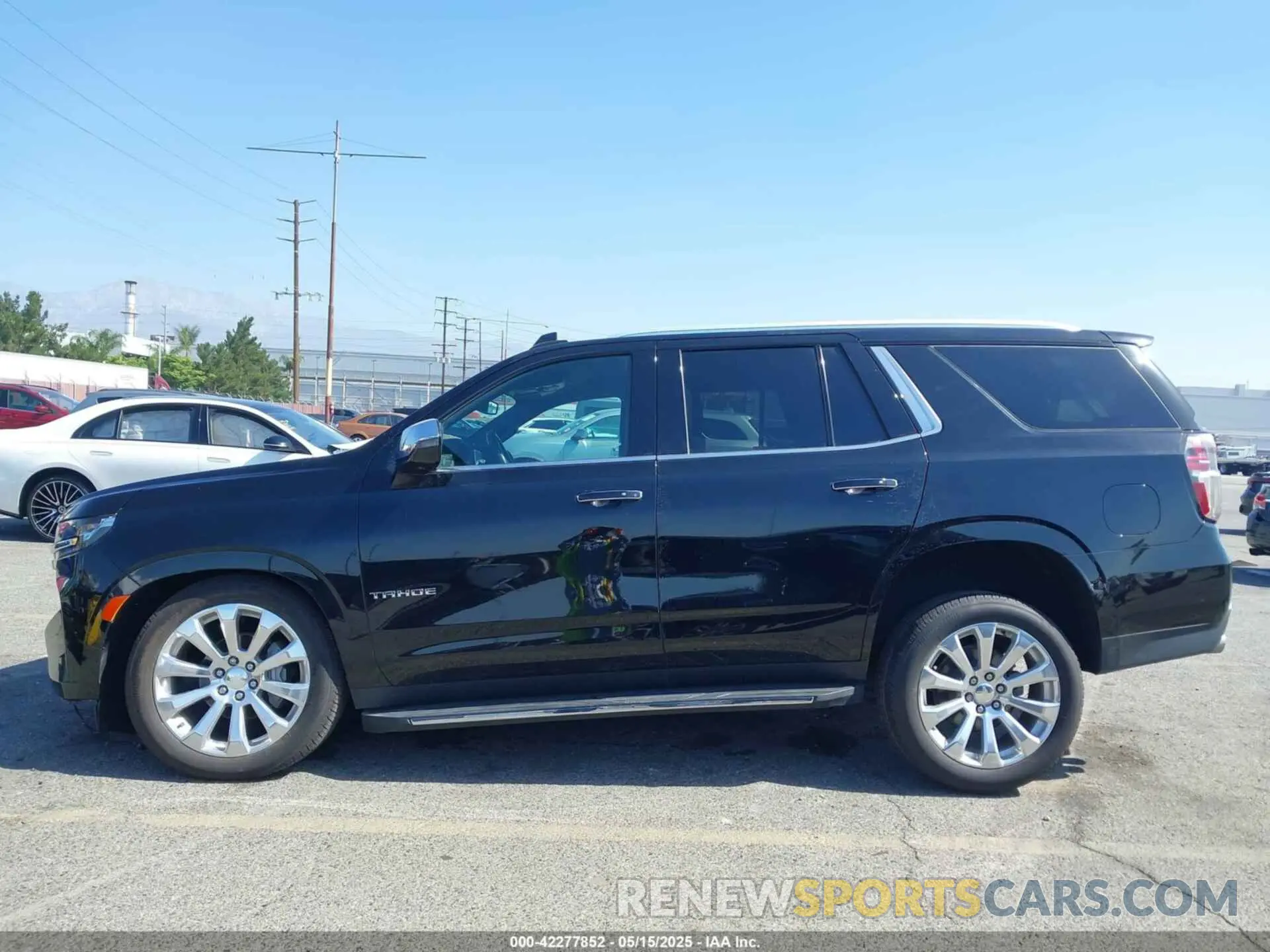 15 Photograph of a damaged car 1GNSCSKD5MR112698 CHEVROLET TAHOE 2021