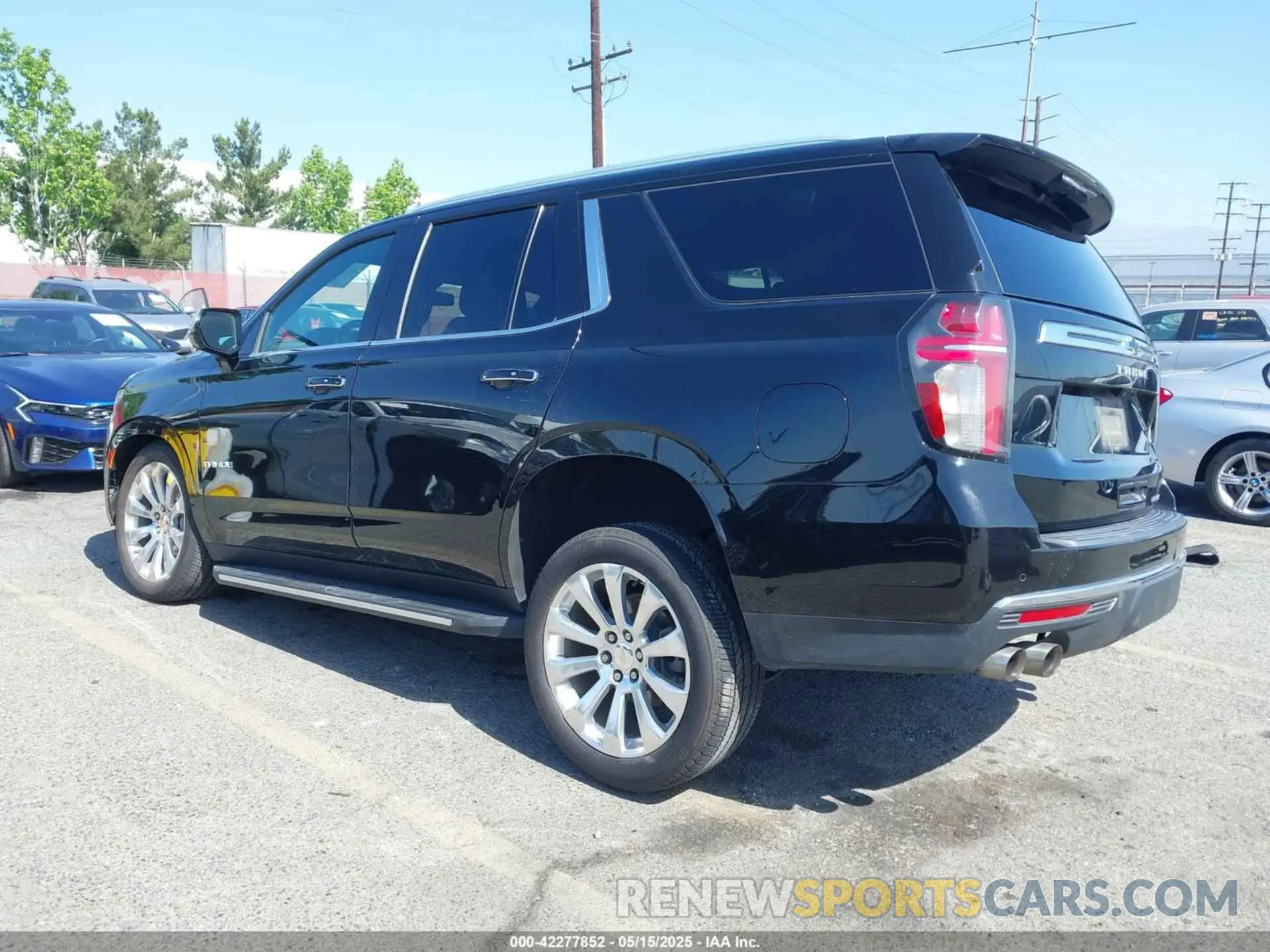 3 Photograph of a damaged car 1GNSCSKD5MR112698 CHEVROLET TAHOE 2021