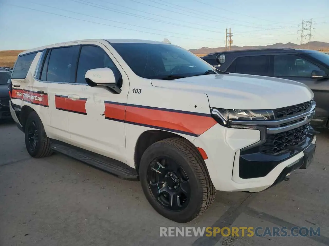 4 Photograph of a damaged car 1GNSKLED1MR360113 CHEVROLET TAHOE 2021