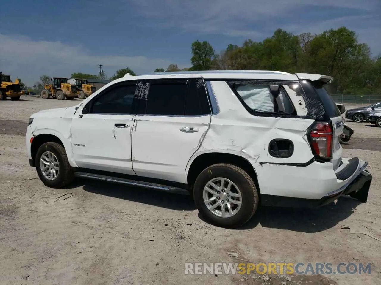 2 Photograph of a damaged car 1GNSKMKD0MR315982 CHEVROLET TAHOE 2021