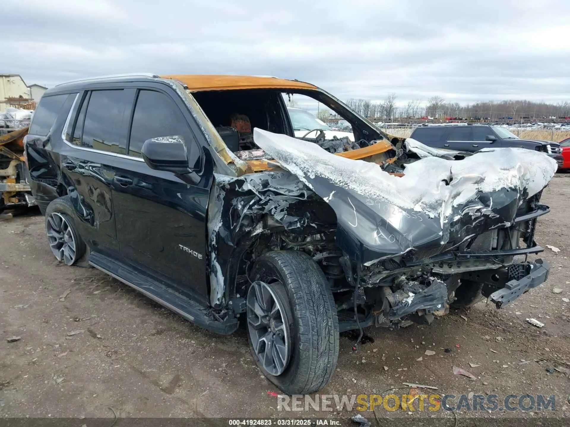 1 Photograph of a damaged car 1GNSKMKD1MR290459 CHEVROLET TAHOE 2021