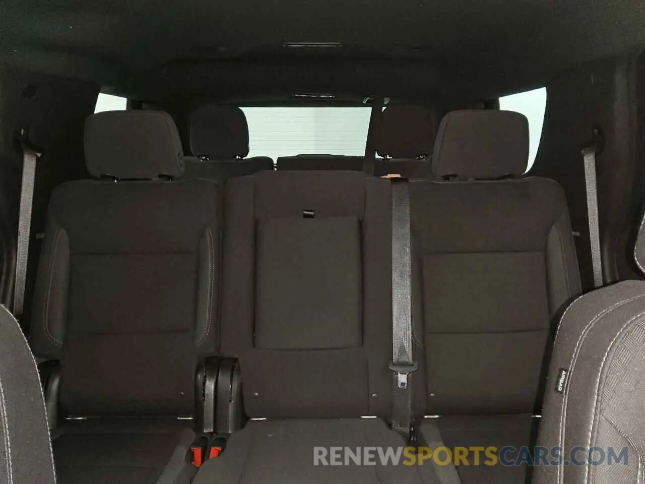 10 Photograph of a damaged car 1GNSKMKD1MR432213 CHEVROLET TAHOE 2021