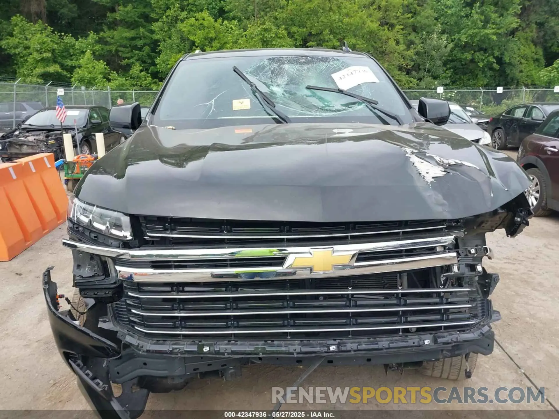 12 Photograph of a damaged car 1GNSKNKD0MR372236 CHEVROLET TAHOE 2021