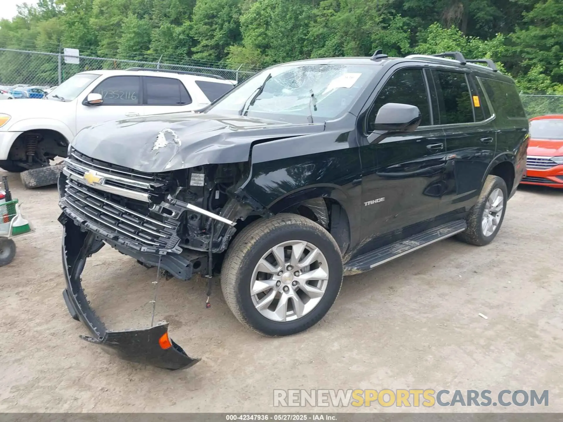 2 Photograph of a damaged car 1GNSKNKD0MR372236 CHEVROLET TAHOE 2021