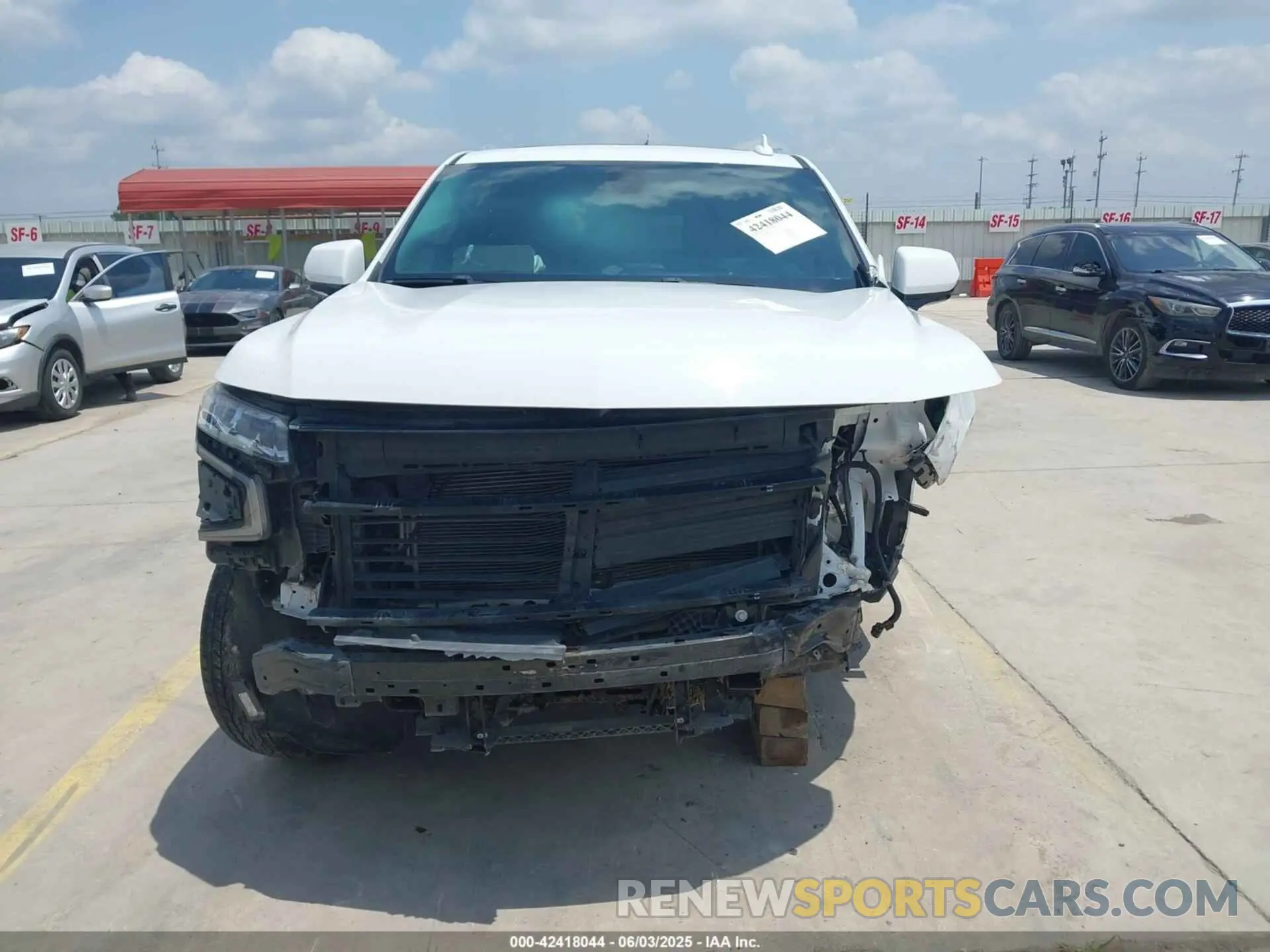 11 Photograph of a damaged car 1GNSKNKD0MR488813 CHEVROLET TAHOE 2021
