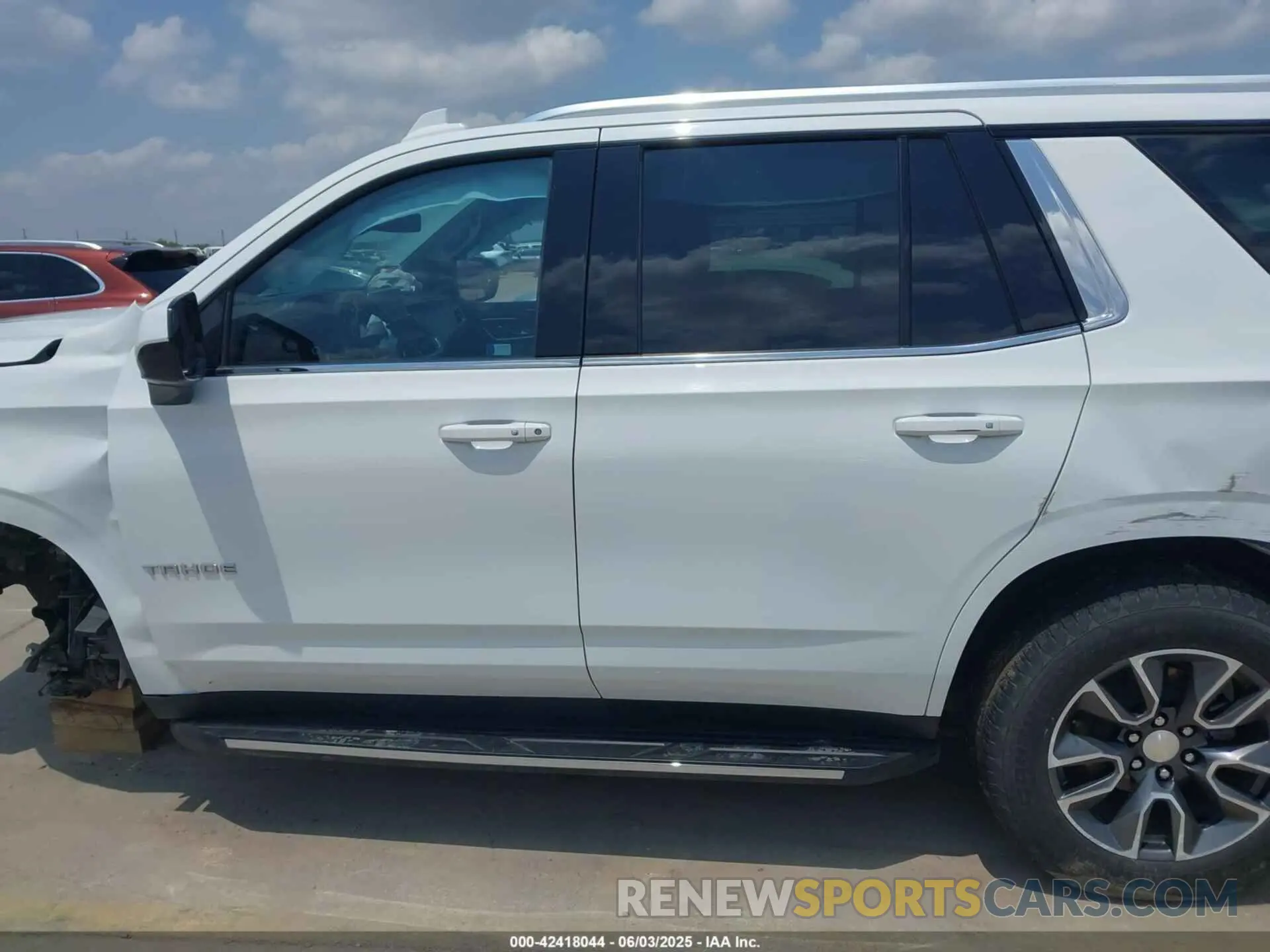 13 Photograph of a damaged car 1GNSKNKD0MR488813 CHEVROLET TAHOE 2021