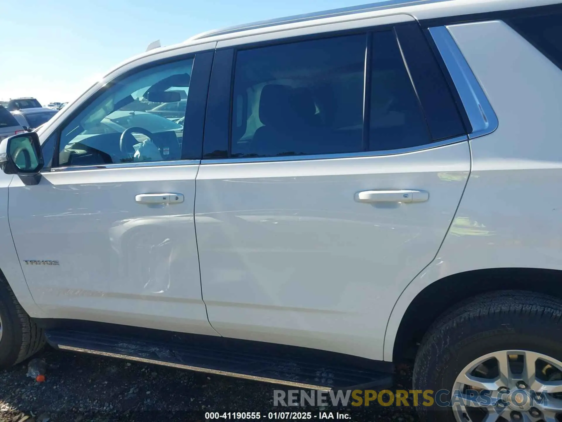 14 Photograph of a damaged car 1GNSKNKD1MR184194 CHEVROLET TAHOE 2021