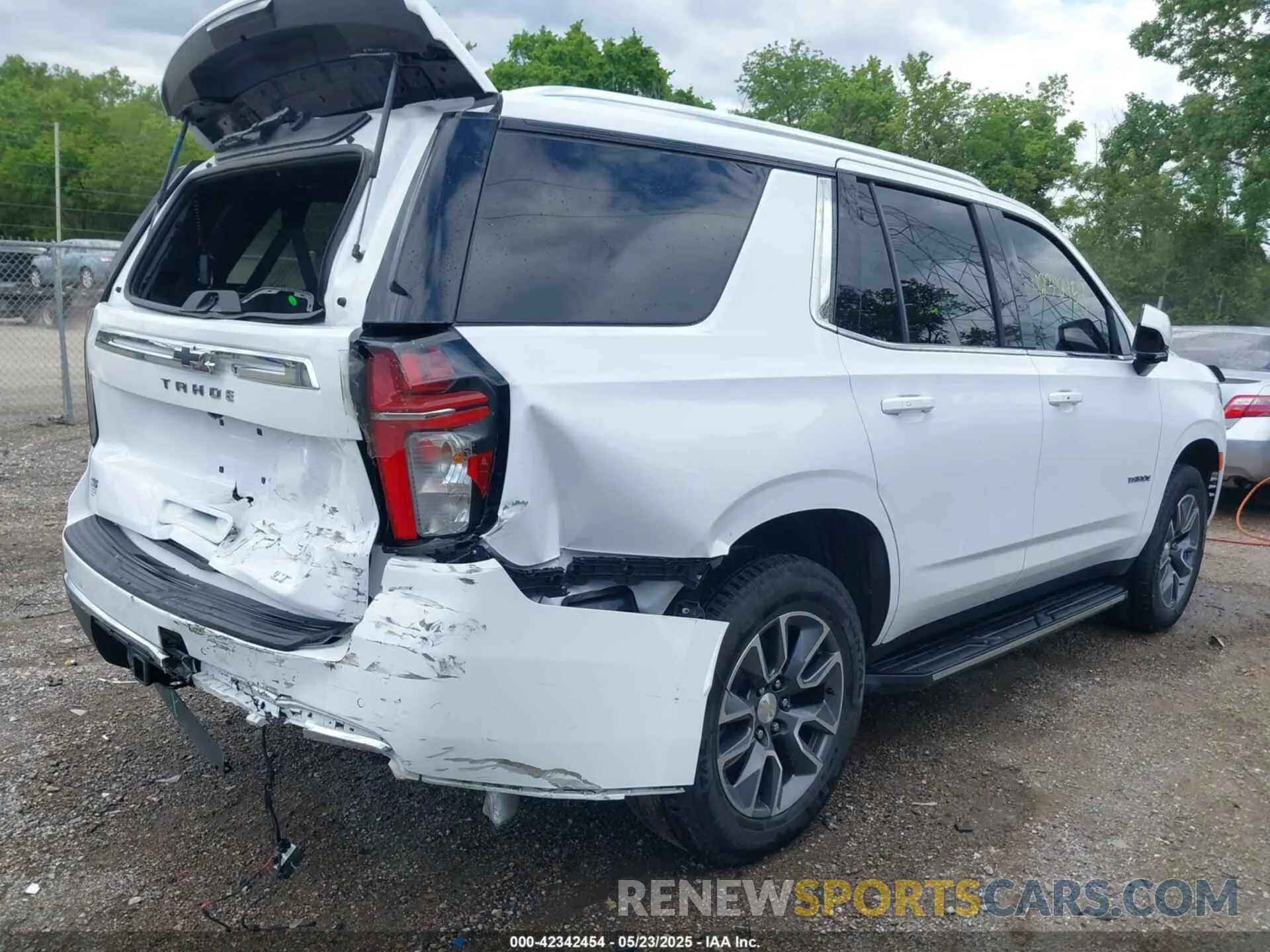 6 Photograph of a damaged car 1GNSKNKD1MR441712 CHEVROLET TAHOE 2021
