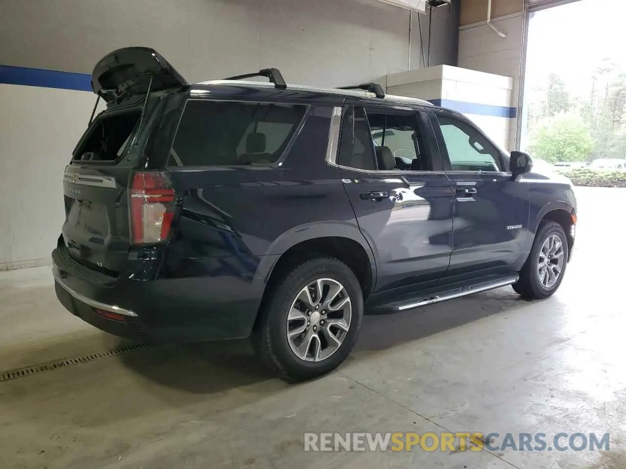 3 Photograph of a damaged car 1GNSKNKD2MR261591 CHEVROLET TAHOE 2021