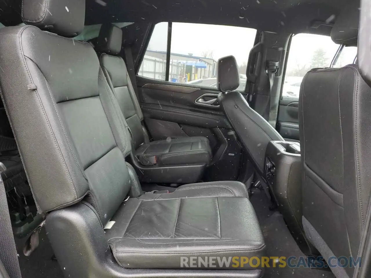 12 Photograph of a damaged car 1GNSKNKD2MR362677 CHEVROLET TAHOE 2021