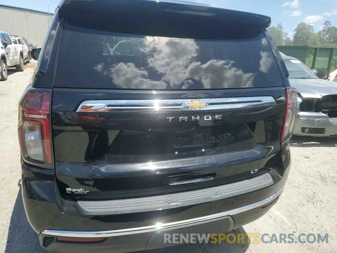 6 Photograph of a damaged car 1GNSKNKD4MR262628 CHEVROLET TAHOE 2021