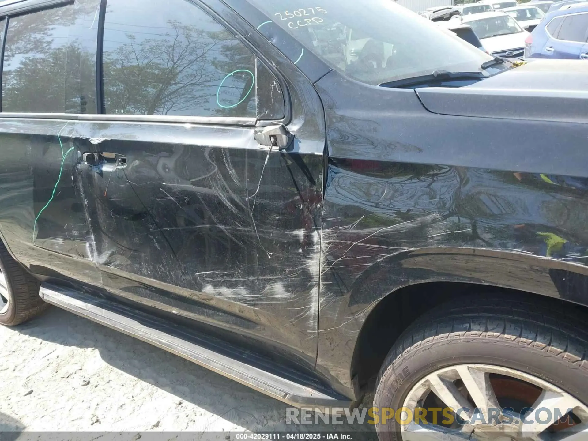 17 Photograph of a damaged car 1GNSKNKD4MR407053 CHEVROLET TAHOE 2021