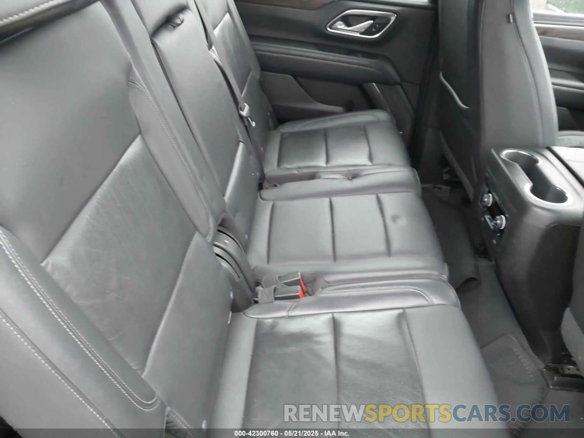 8 Photograph of a damaged car 1GNSKNKD6MR108714 CHEVROLET TAHOE 2021