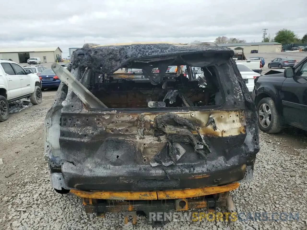 6 Photograph of a damaged car 1GNSKNKD7MR263725 CHEVROLET TAHOE 2021