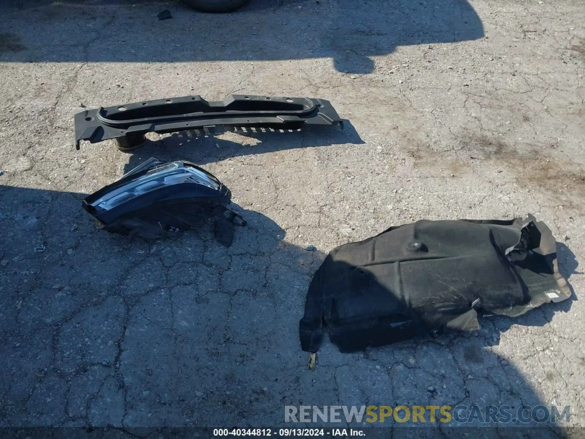 12 Photograph of a damaged car 1GNSKNKD8MR485559 CHEVROLET TAHOE 2021