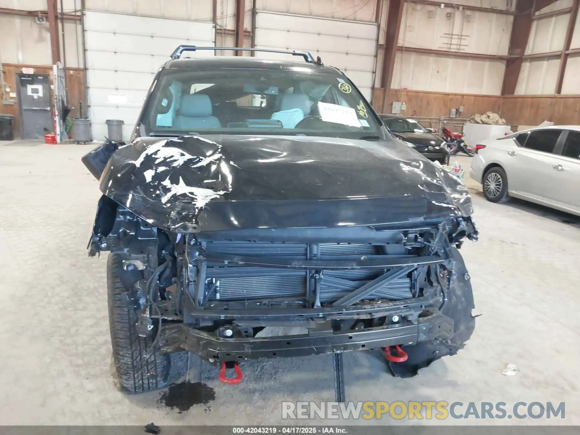 11 Photograph of a damaged car 1GNSKPKD0MR109854 CHEVROLET TAHOE 2021