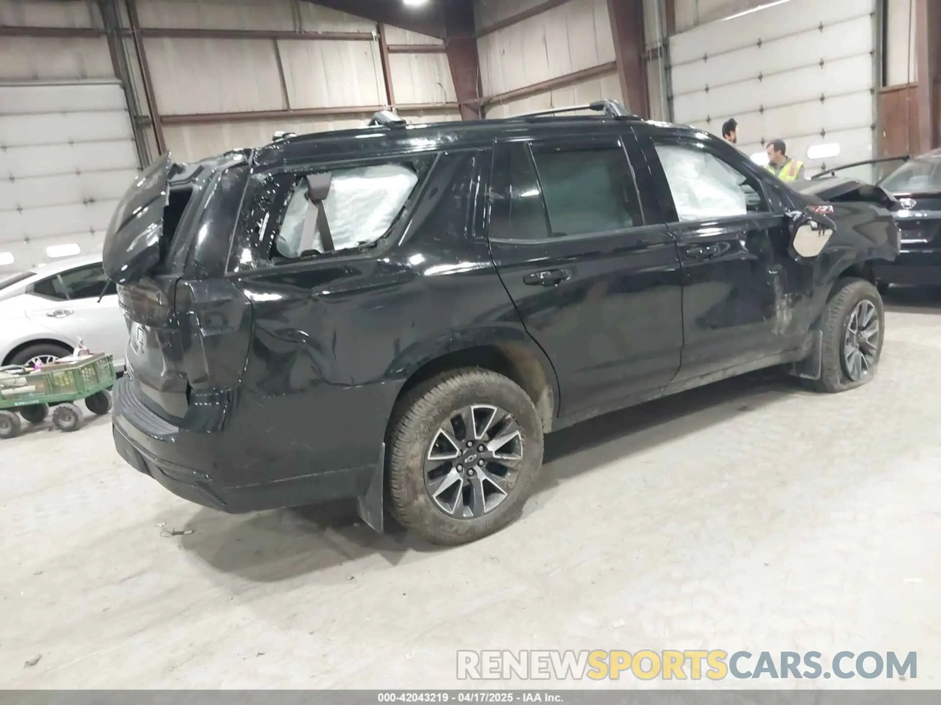 4 Photograph of a damaged car 1GNSKPKD0MR109854 CHEVROLET TAHOE 2021