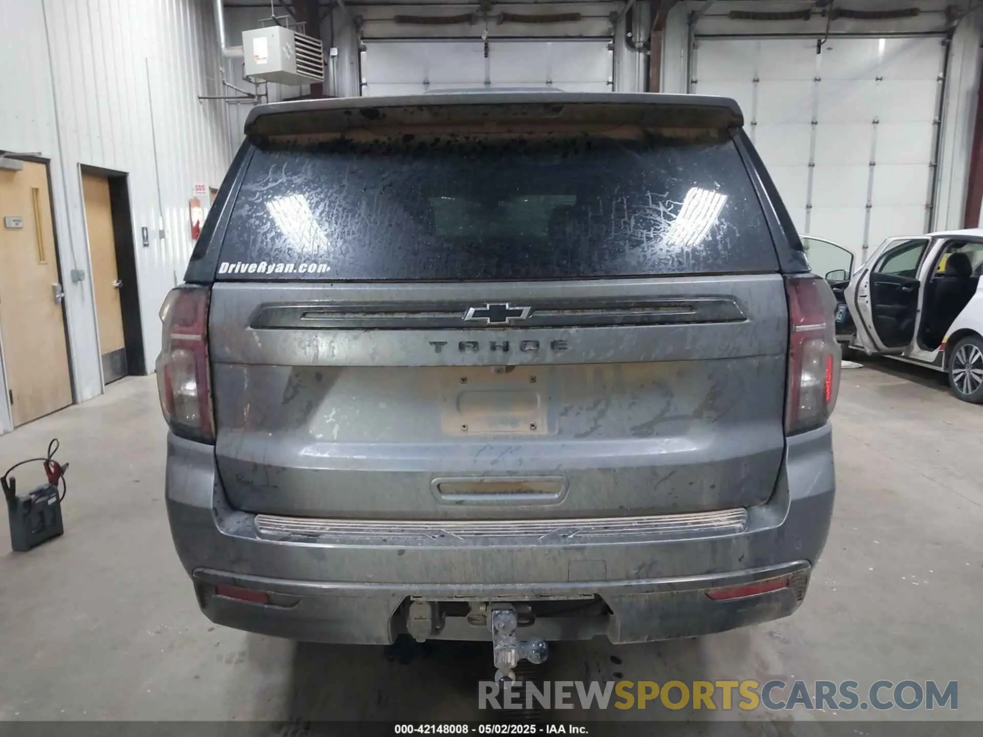 16 Photograph of a damaged car 1GNSKPKD0MR463289 CHEVROLET TAHOE 2021