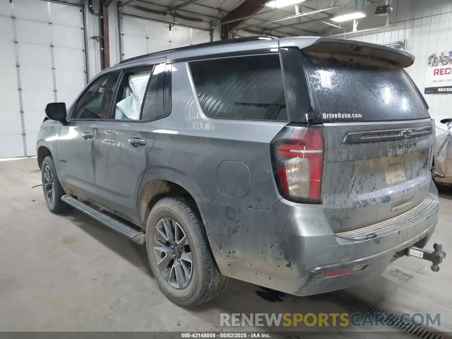 3 Photograph of a damaged car 1GNSKPKD0MR463289 CHEVROLET TAHOE 2021