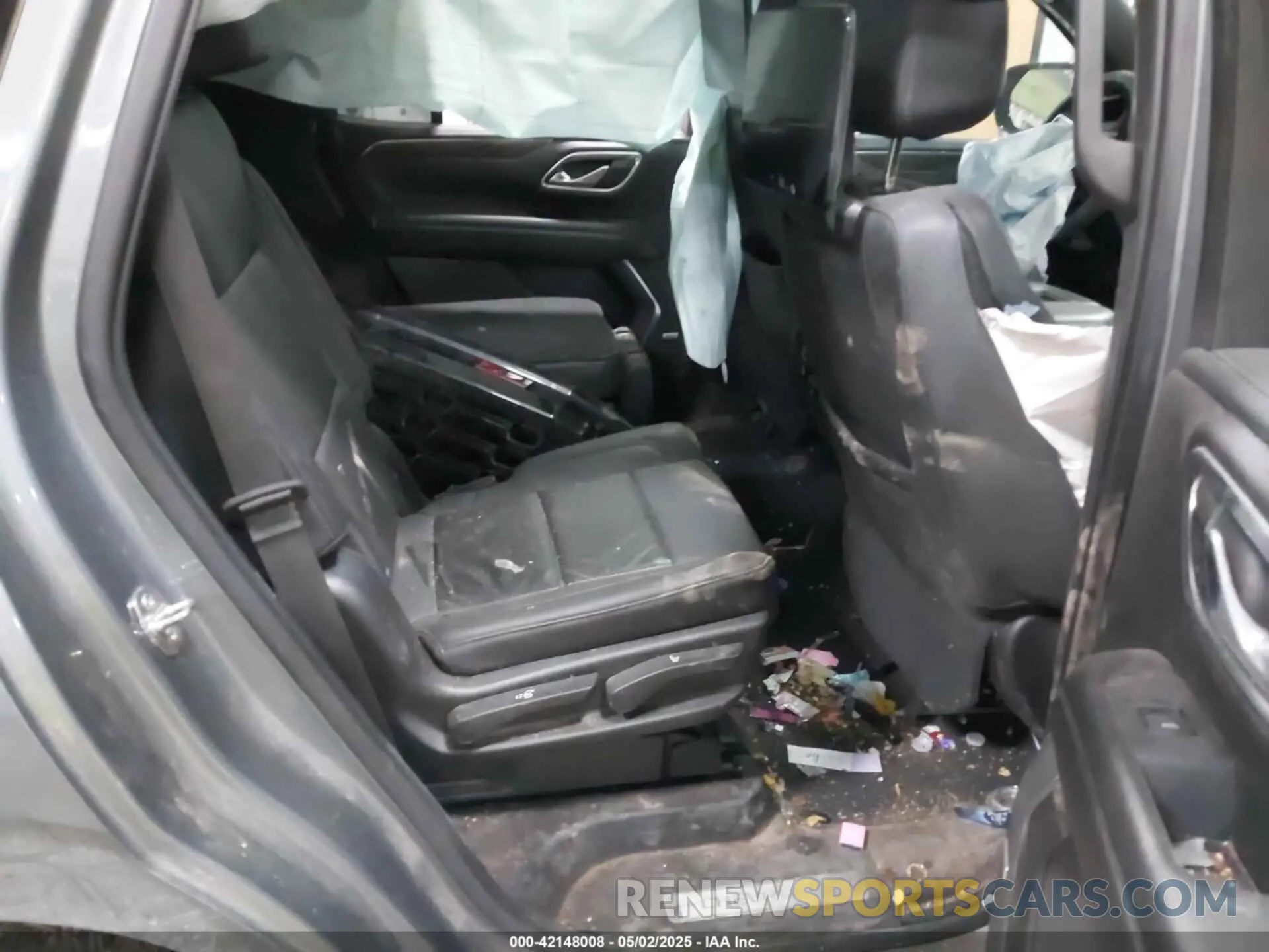 8 Photograph of a damaged car 1GNSKPKD0MR463289 CHEVROLET TAHOE 2021
