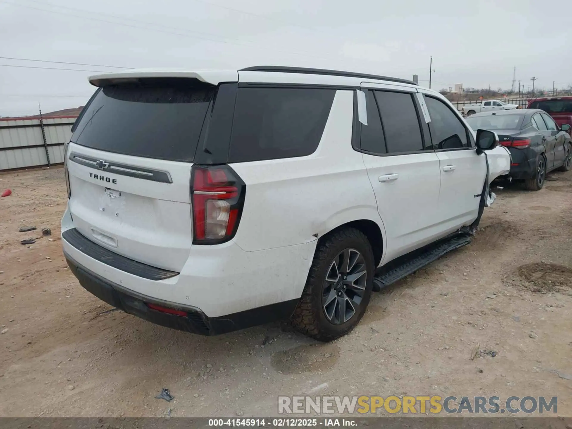 4 Photograph of a damaged car 1GNSKPKD1MR420533 CHEVROLET TAHOE 2021