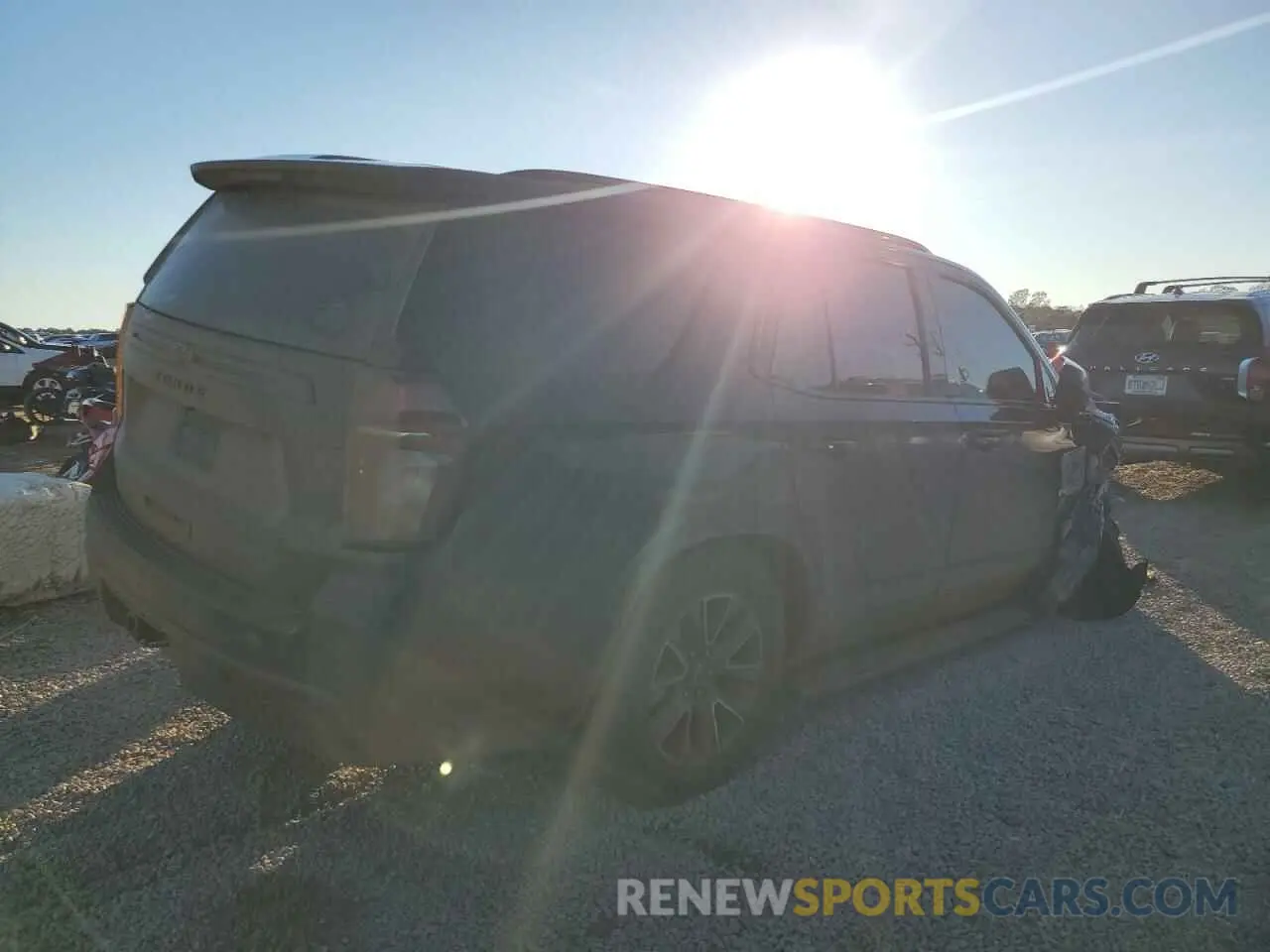 3 Photograph of a damaged car 1GNSKPKD1MR488055 CHEVROLET TAHOE 2021