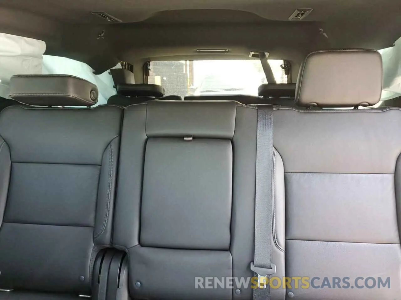 10 Photograph of a damaged car 1GNSKPKD2MR197046 CHEVROLET TAHOE 2021