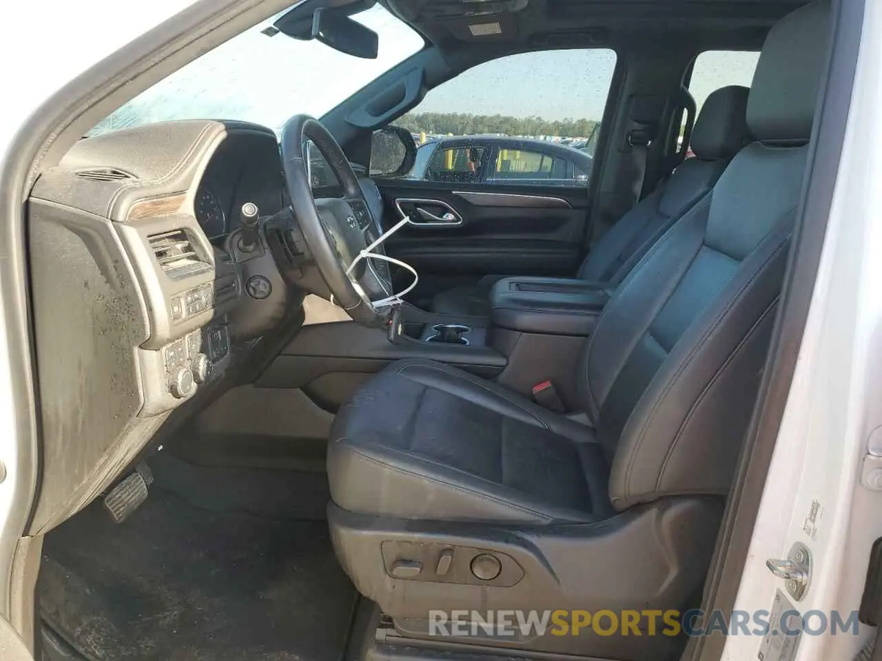 7 Photograph of a damaged car 1GNSKPKD3MR226425 CHEVROLET TAHOE 2021