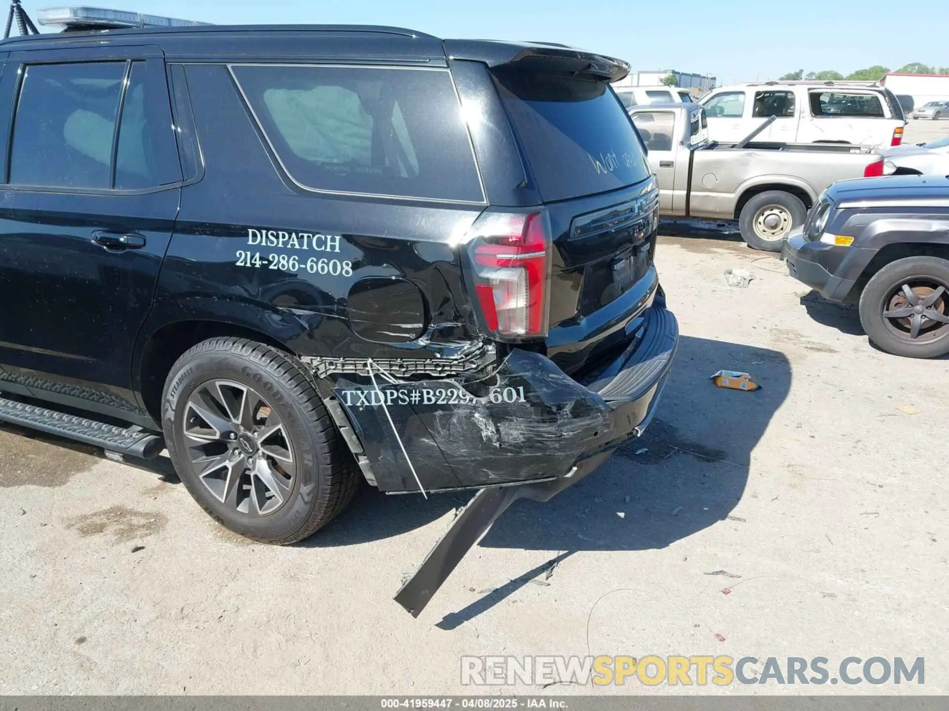 6 Photograph of a damaged car 1GNSKPKD4MR266321 CHEVROLET TAHOE 2021