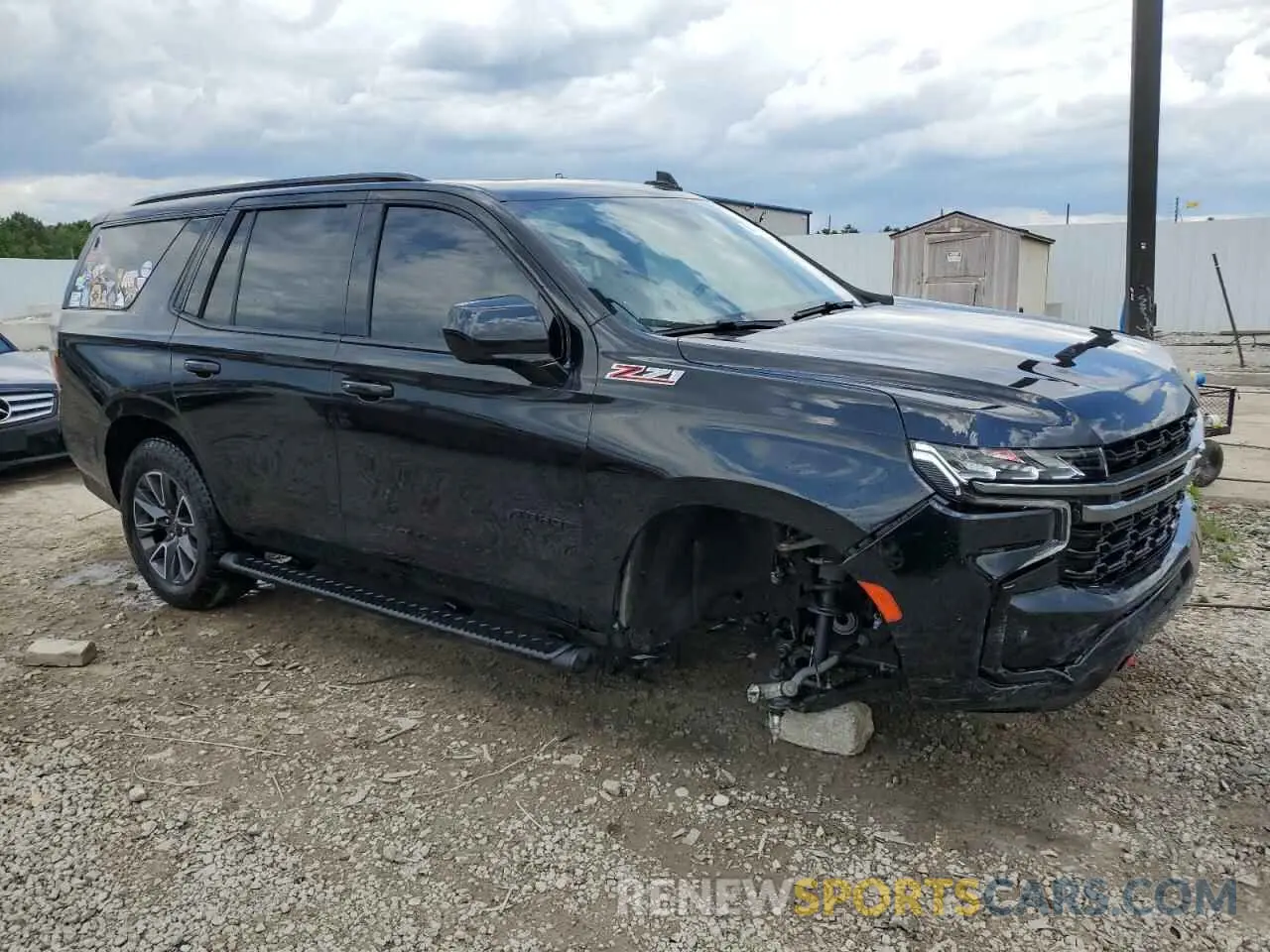4 Photograph of a damaged car 1GNSKPKD5MR385270 CHEVROLET TAHOE 2021