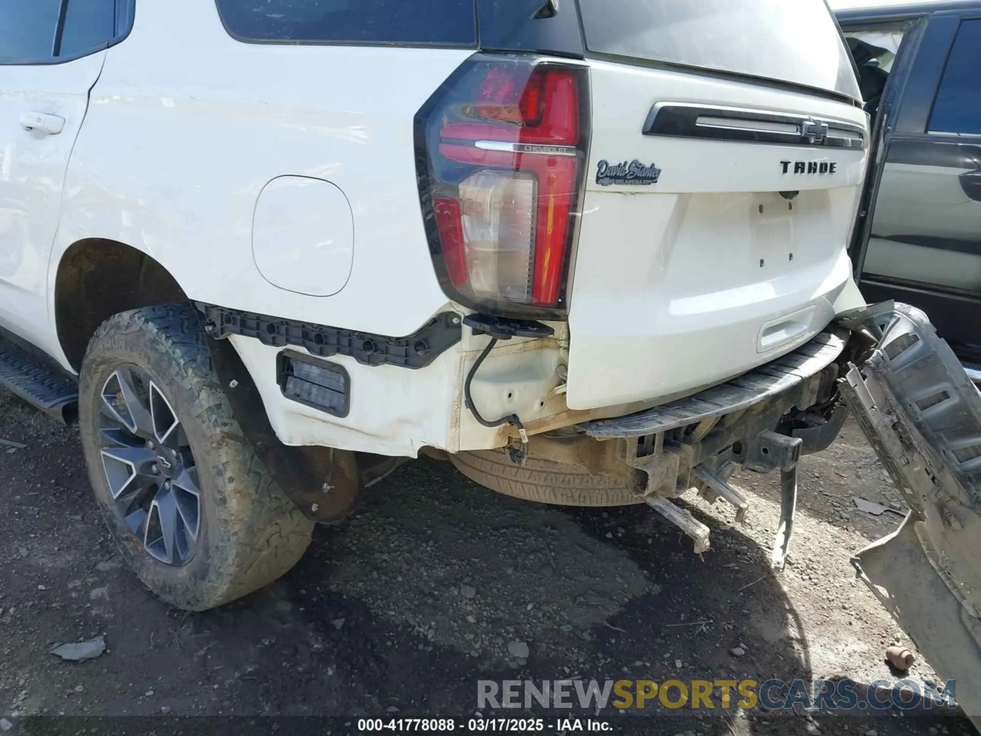 6 Photograph of a damaged car 1GNSKPKD7MR117286 CHEVROLET TAHOE 2021