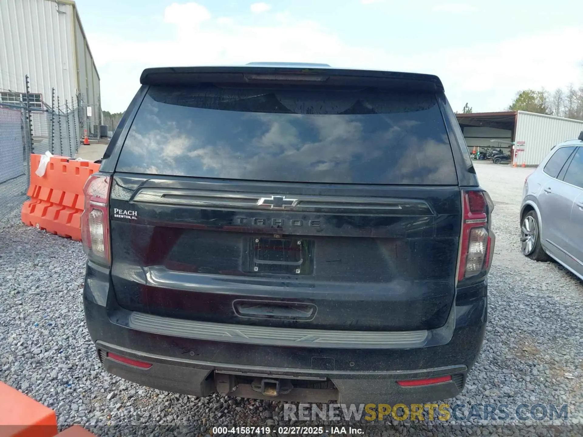 15 Photograph of a damaged car 1GNSKPKD8MR122190 CHEVROLET TAHOE 2021