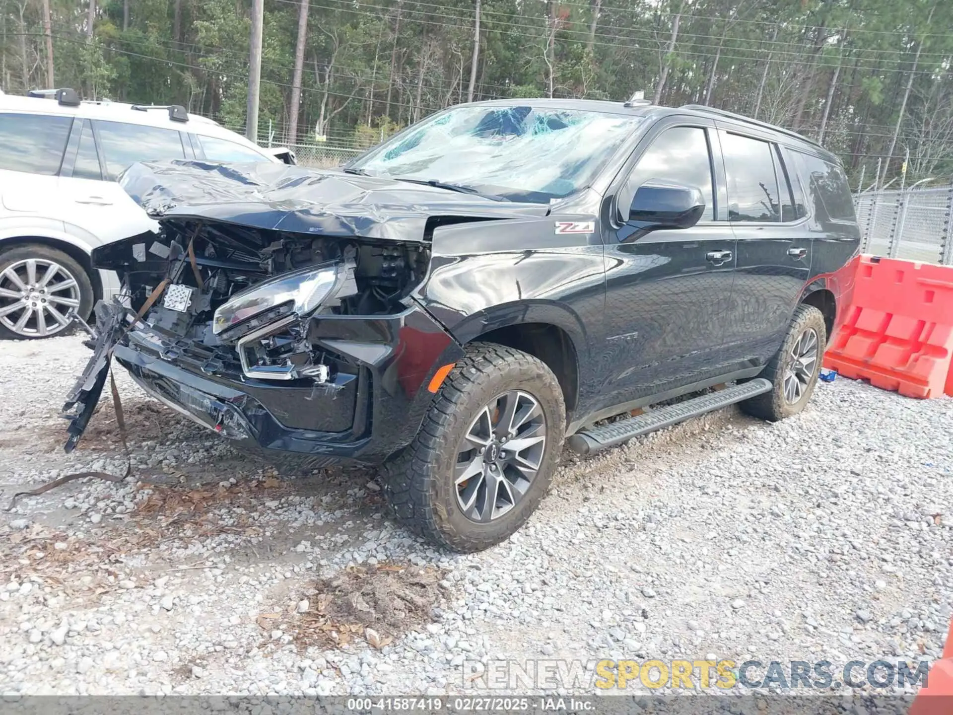 2 Photograph of a damaged car 1GNSKPKD8MR122190 CHEVROLET TAHOE 2021