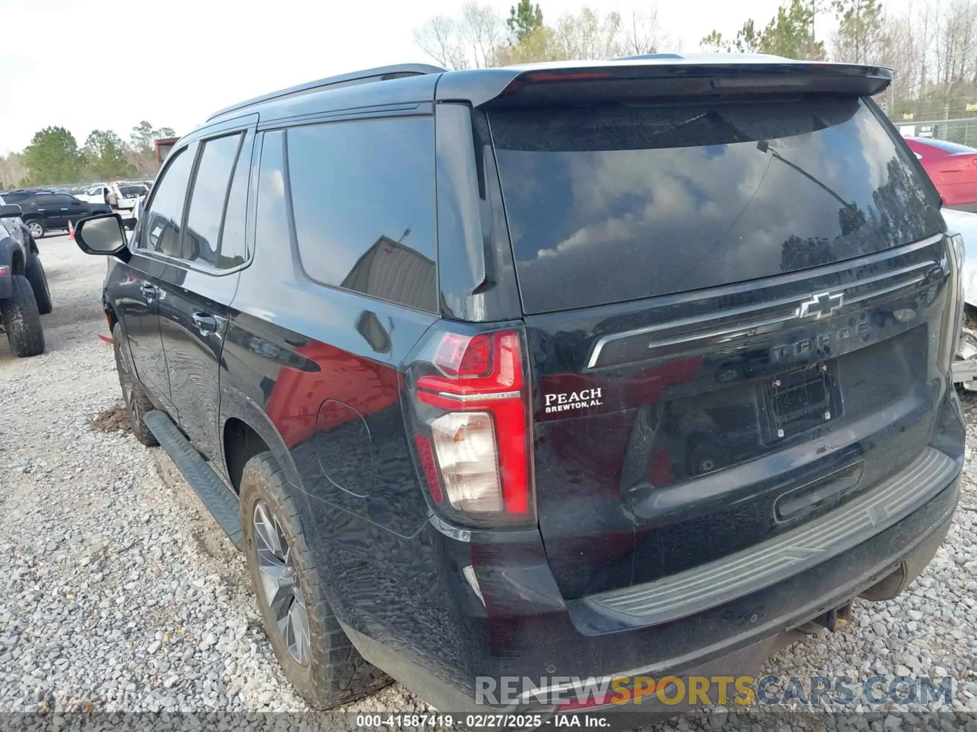 3 Photograph of a damaged car 1GNSKPKD8MR122190 CHEVROLET TAHOE 2021
