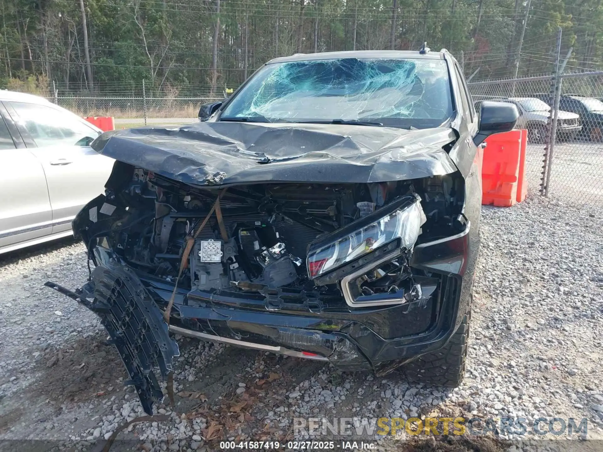 6 Photograph of a damaged car 1GNSKPKD8MR122190 CHEVROLET TAHOE 2021