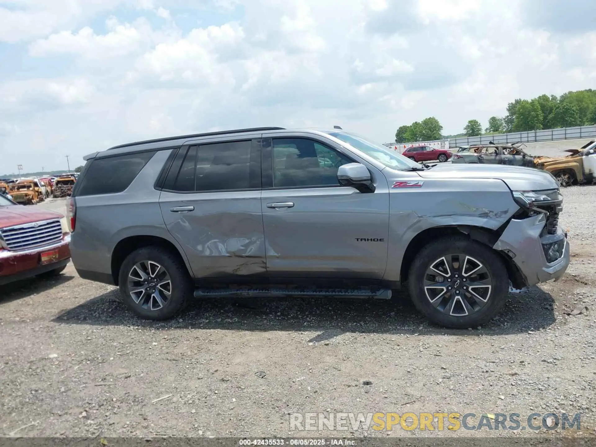 13 Photograph of a damaged car 1GNSKPKD8MR299368 CHEVROLET TAHOE 2021
