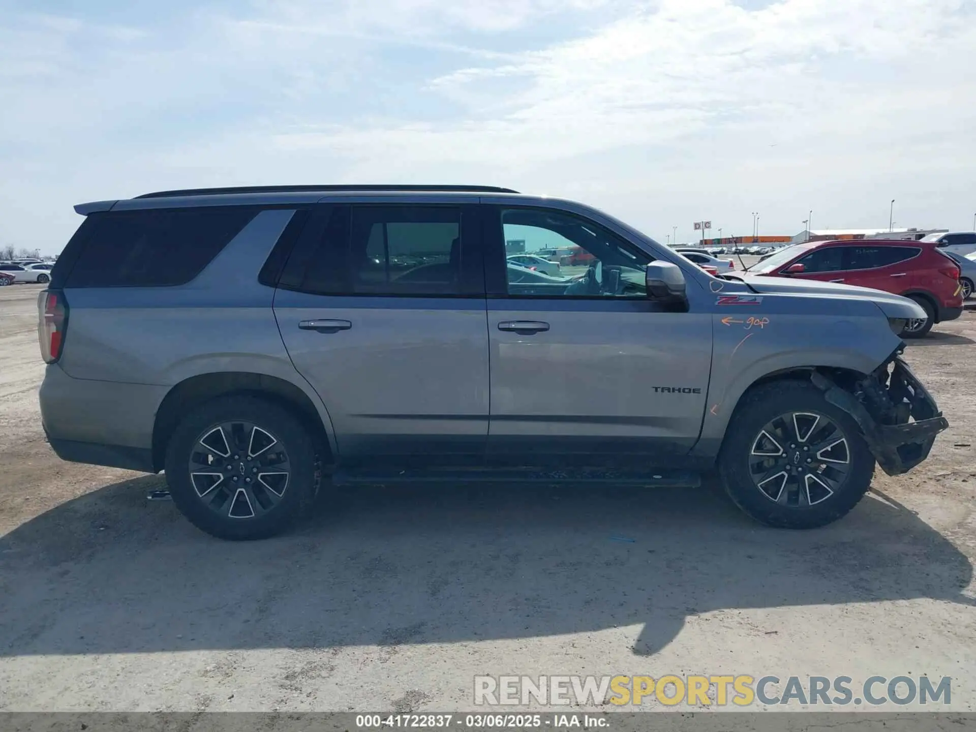 14 Photograph of a damaged car 1GNSKPKD9MR324875 CHEVROLET TAHOE 2021
