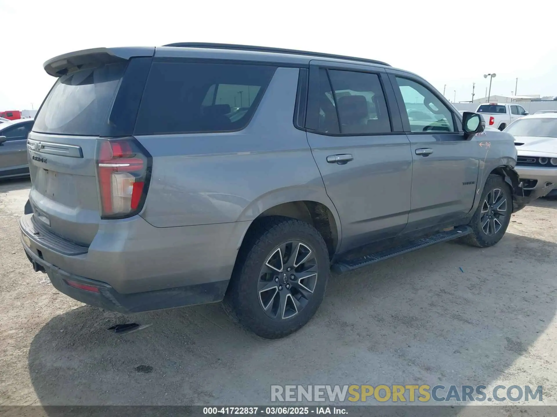 4 Photograph of a damaged car 1GNSKPKD9MR324875 CHEVROLET TAHOE 2021