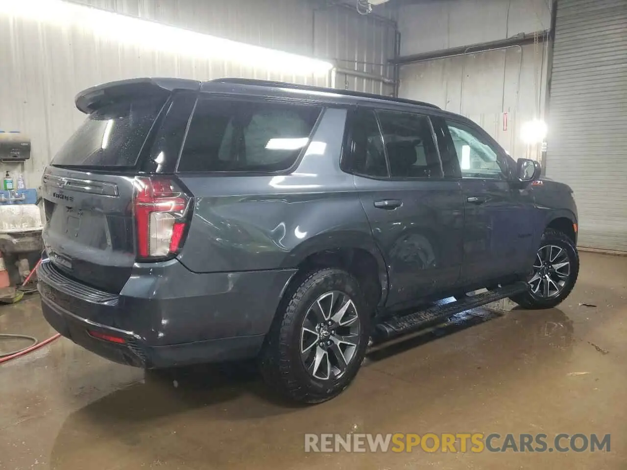 3 Photograph of a damaged car 1GNSKPKD9MR452601 CHEVROLET TAHOE 2021