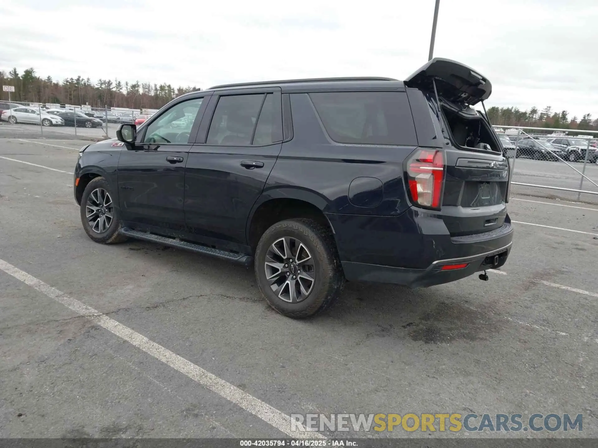 3 Photograph of a damaged car 1GNSKPKD9MR479331 CHEVROLET TAHOE 2021