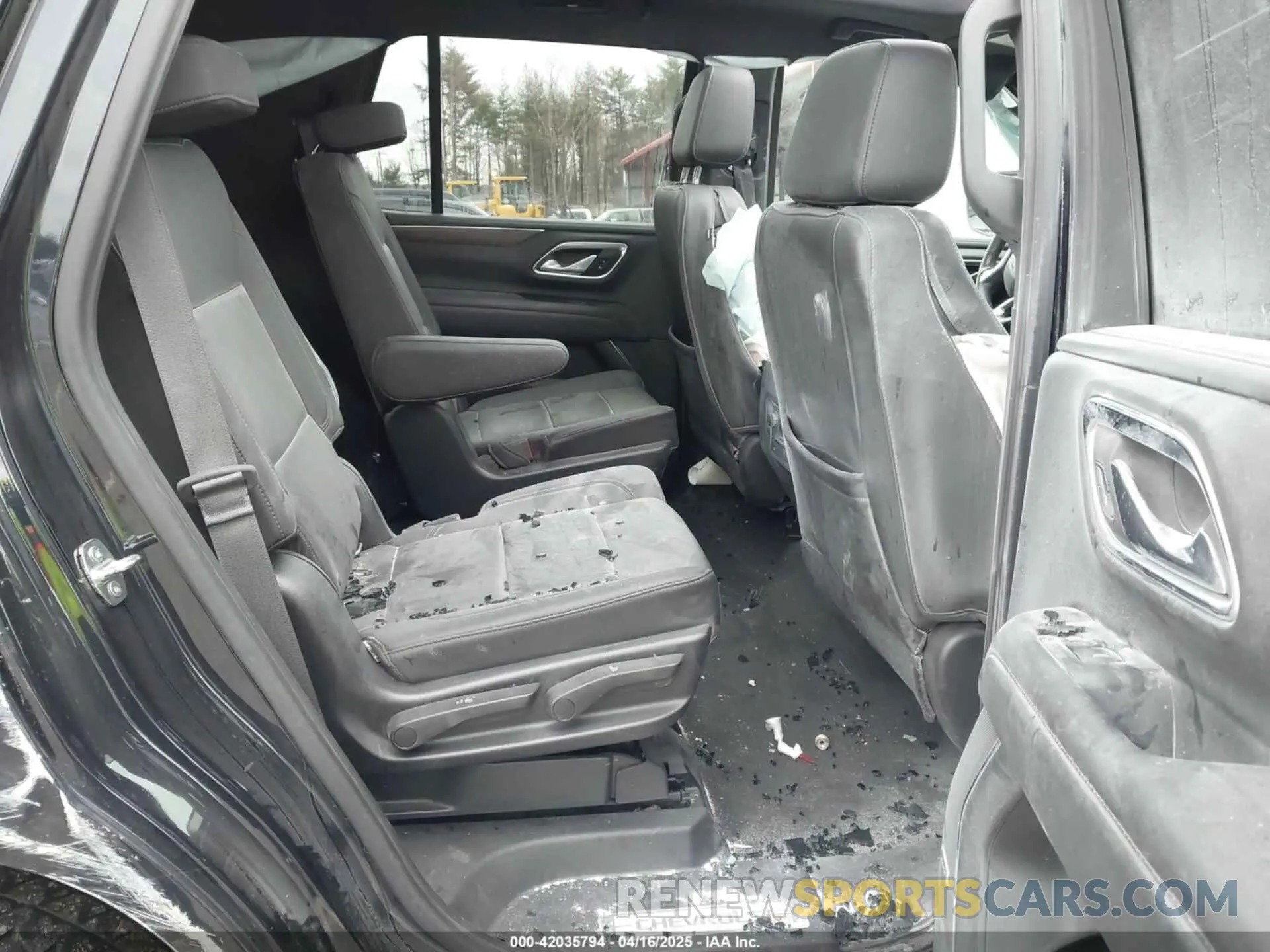 8 Photograph of a damaged car 1GNSKPKD9MR479331 CHEVROLET TAHOE 2021