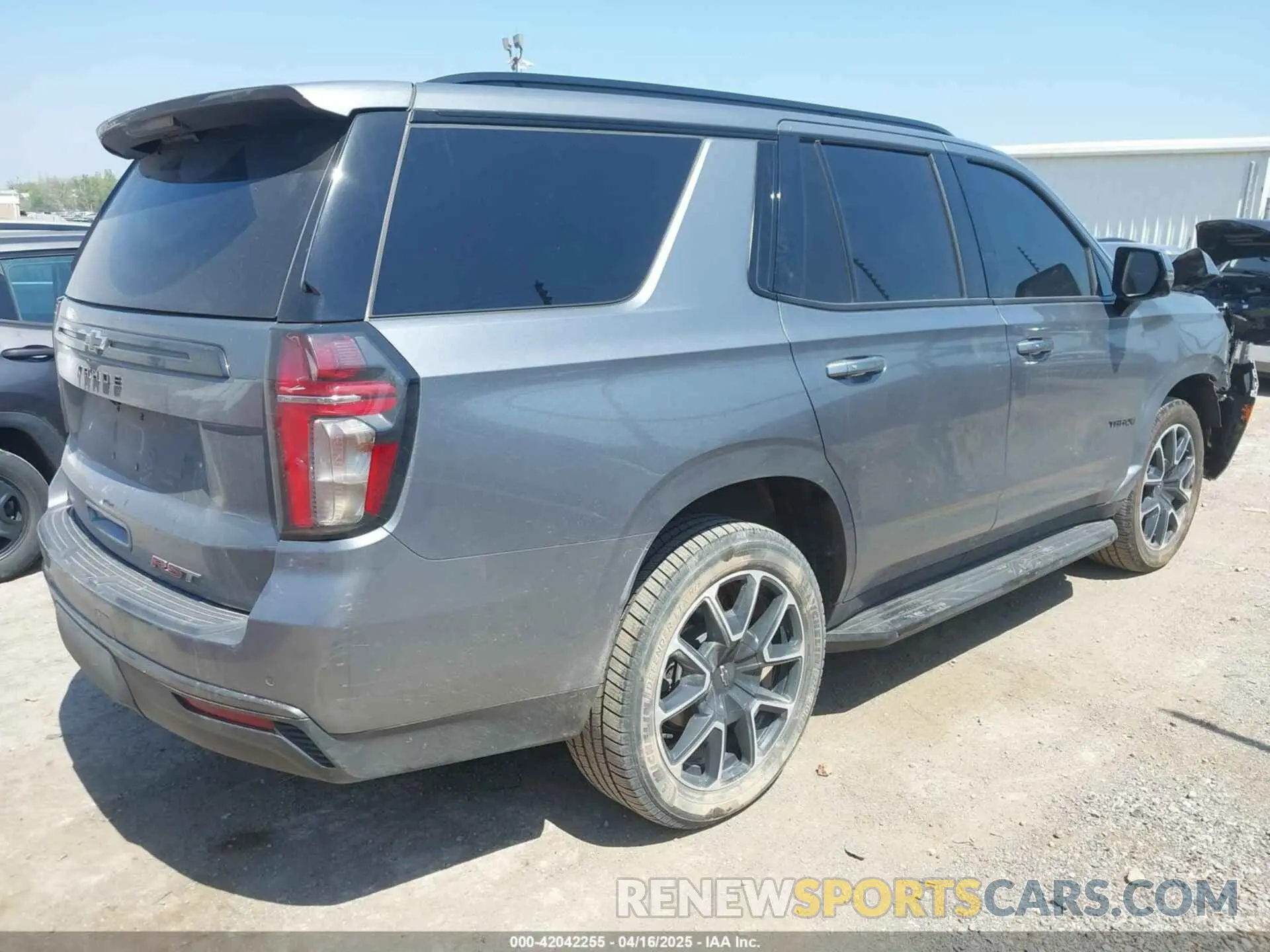 4 Photograph of a damaged car 1GNSKRKD1MR334280 CHEVROLET TAHOE 2021