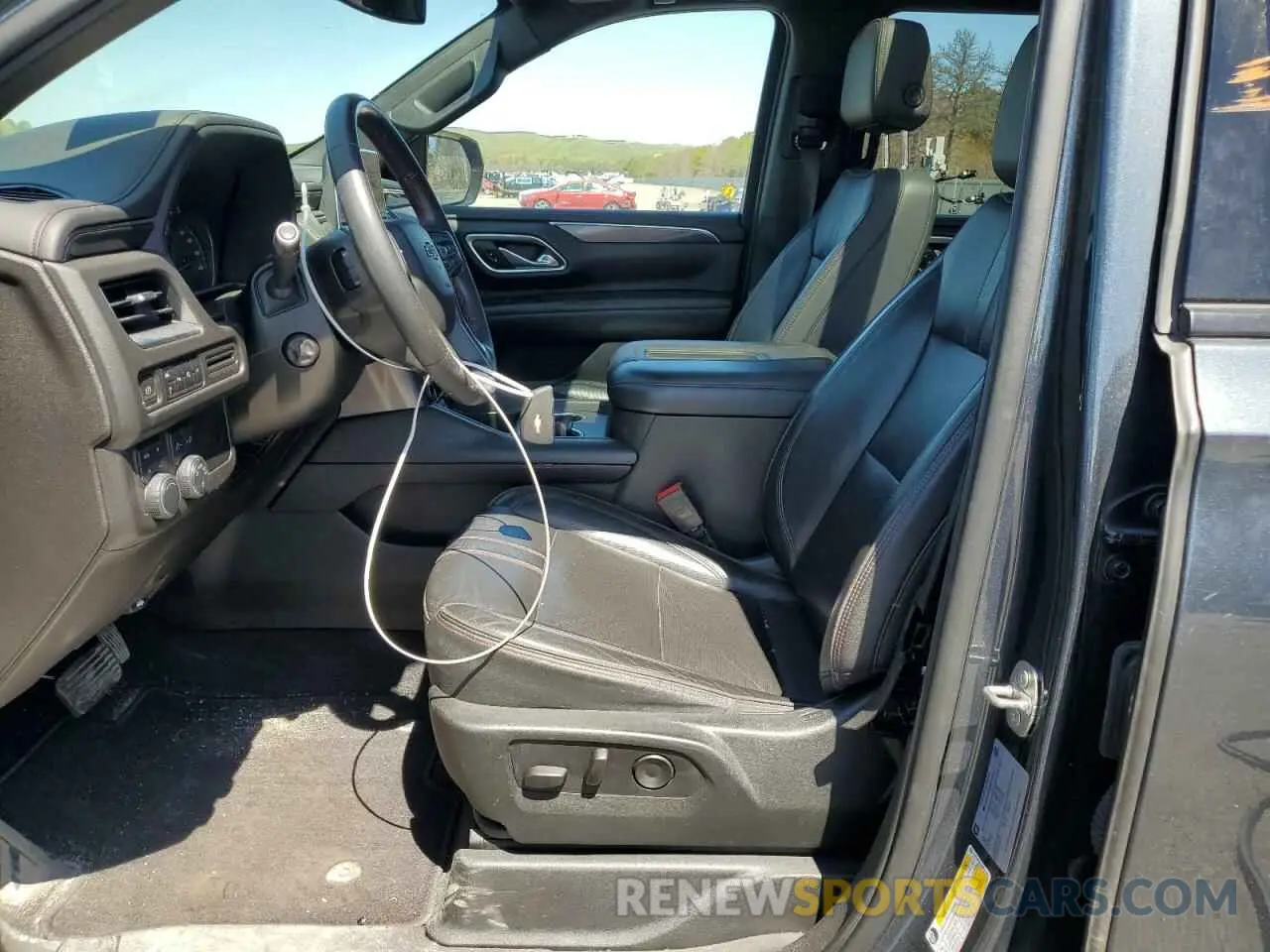 7 Photograph of a damaged car 1GNSKRKD3MR220443 CHEVROLET TAHOE 2021