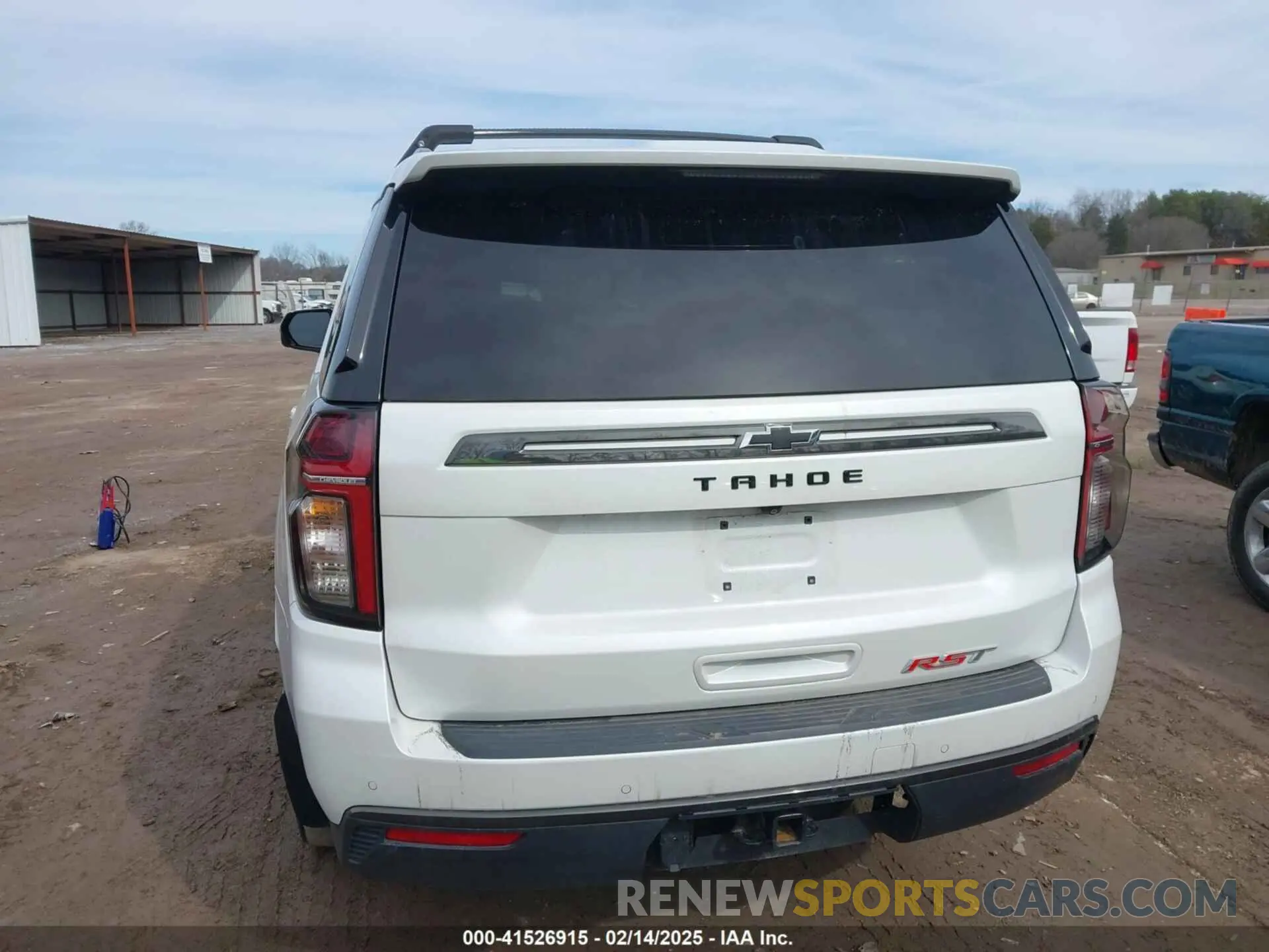 16 Photograph of a damaged car 1GNSKRKD6MR323940 CHEVROLET TAHOE 2021