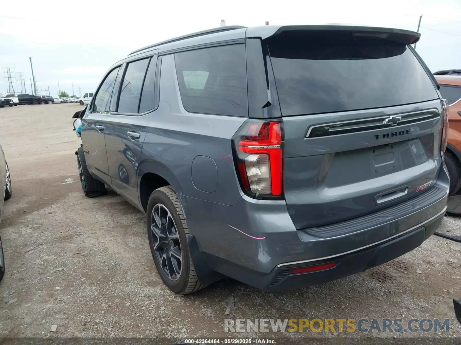 3 Photograph of a damaged car 1GNSKRKD8MR208630 CHEVROLET TAHOE 2021