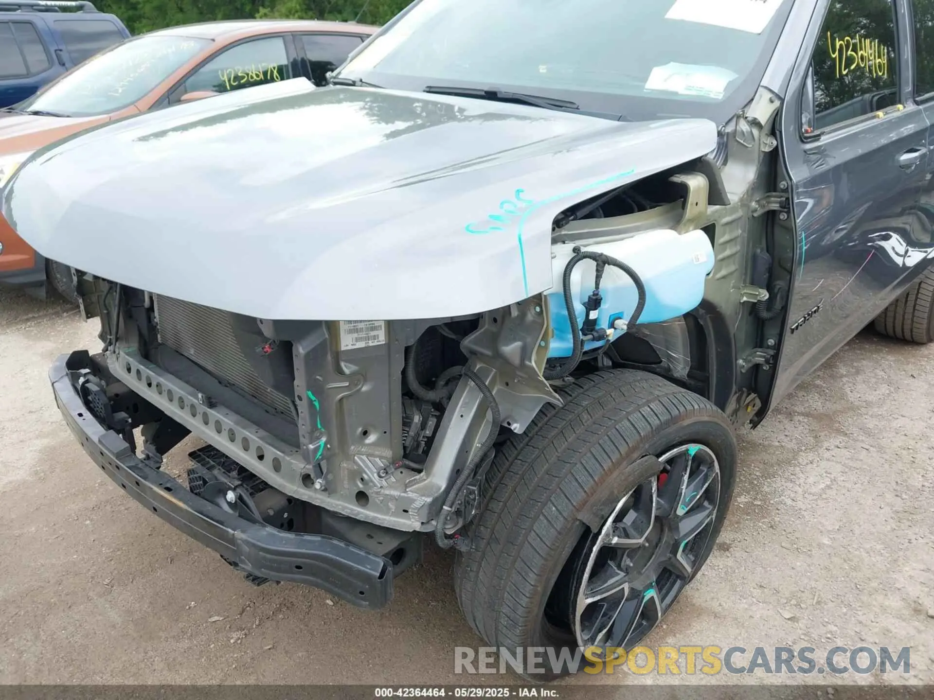 6 Photograph of a damaged car 1GNSKRKD8MR208630 CHEVROLET TAHOE 2021