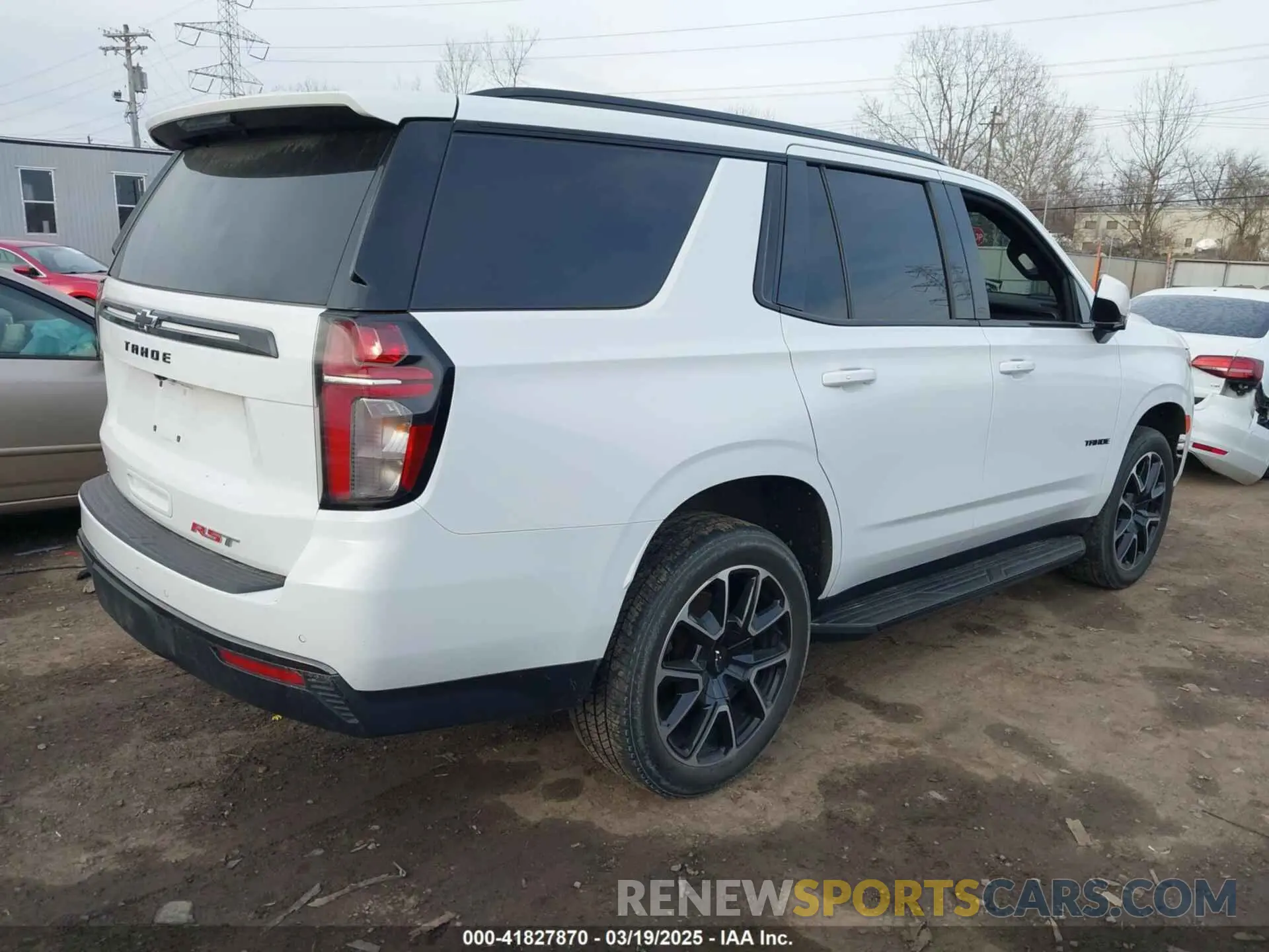 4 Photograph of a damaged car 1GNSKRKD8MR437213 CHEVROLET TAHOE 2021
