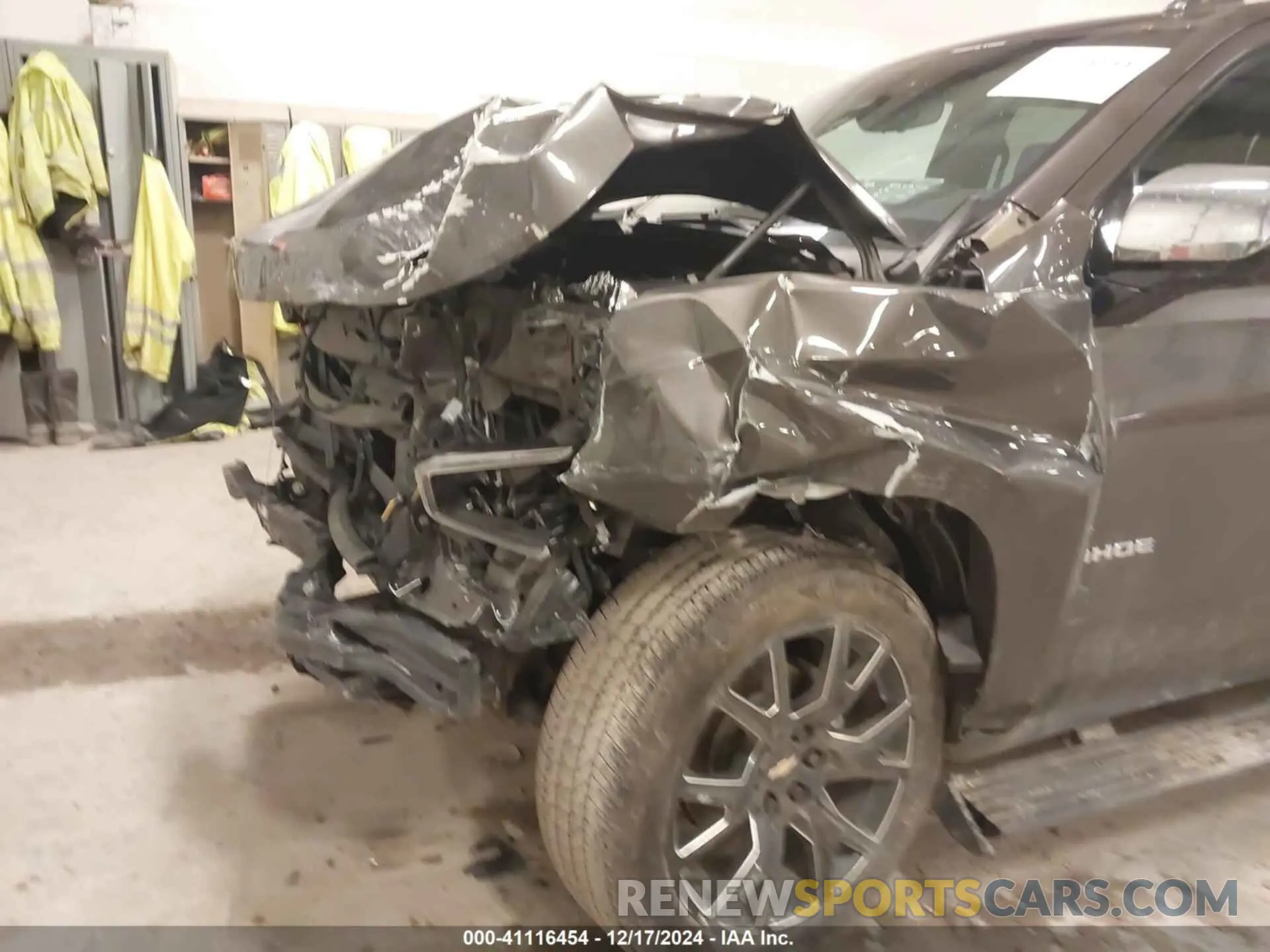 6 Photograph of a damaged car 1GNSKSKD7MR230481 CHEVROLET TAHOE 2021